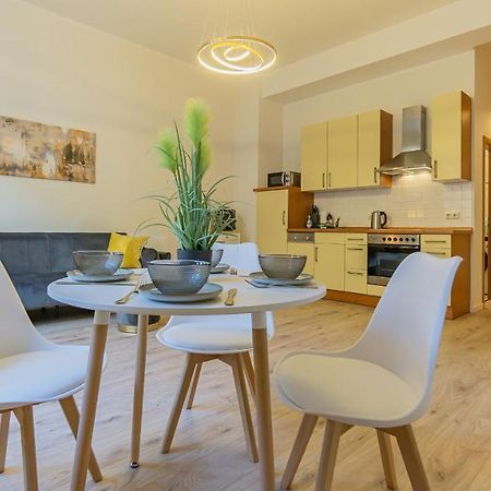Cityapartment - 53 M², 2 Zimmer, Zentral, Netflix, Kueche, Waschmaschine 科特布斯 外观 照片