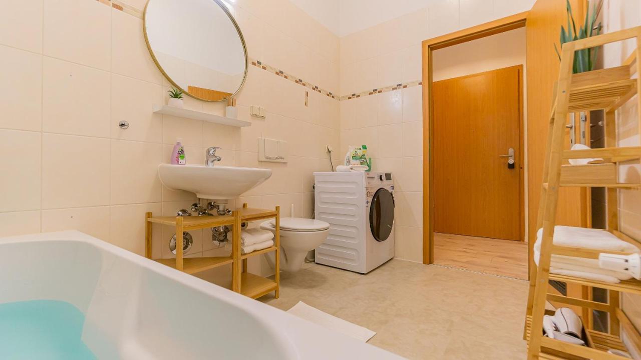 Cityapartment - 53 M², 2 Zimmer, Zentral, Netflix, Kueche, Waschmaschine 科特布斯 外观 照片
